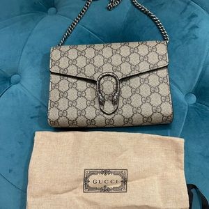GUCCI DIONYSUS GG SUPREME CHAIN WALLET
